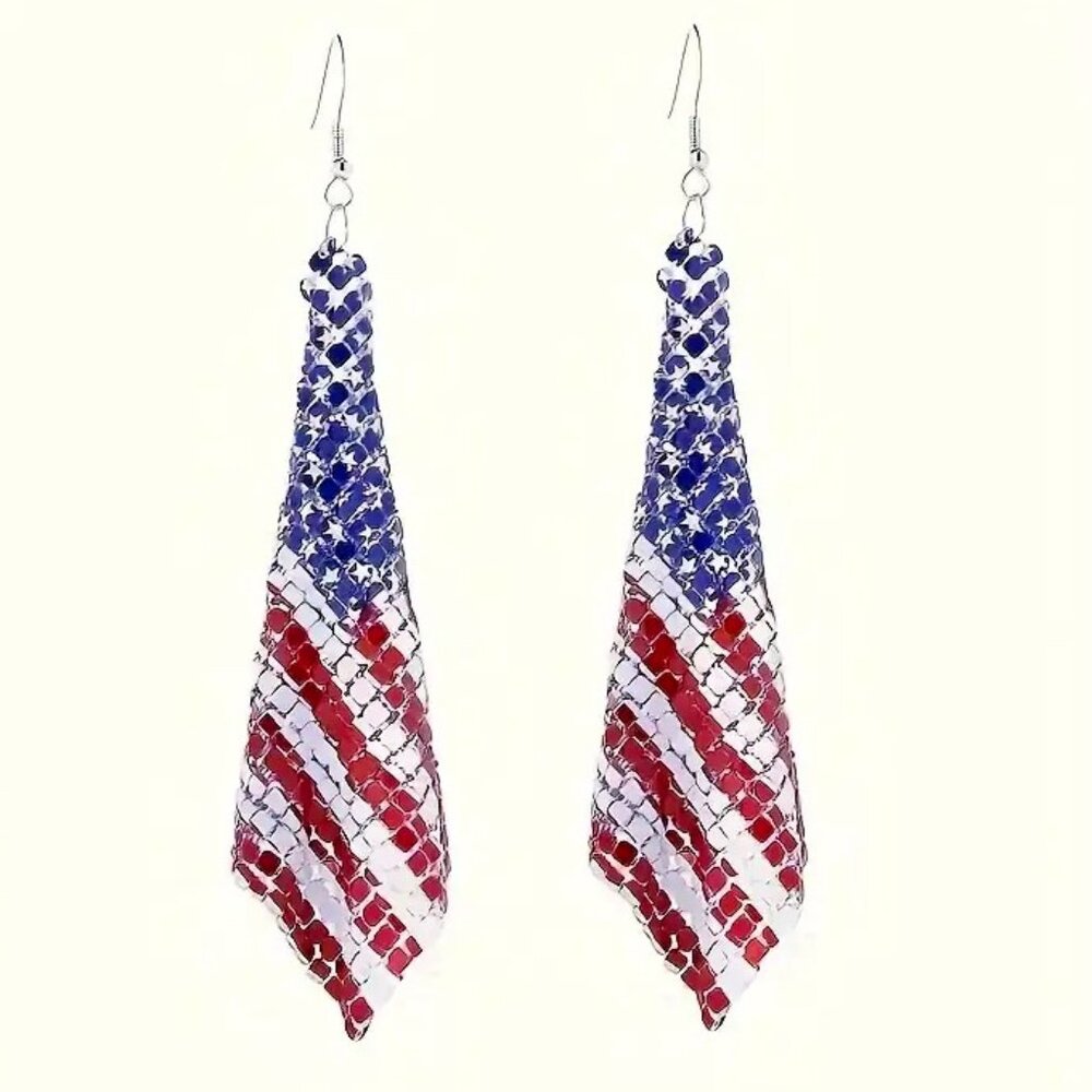🌺 🌺 🌺American Flag Earrings Made of Geometric Square Mesh Chain